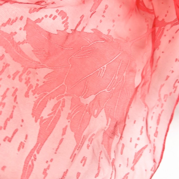 🌹❤️ Random Reds BUNDLE of 9 Scarves!! ❤️🌹 - Picture 3 of 16